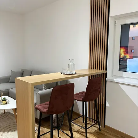 Apartament Elur *