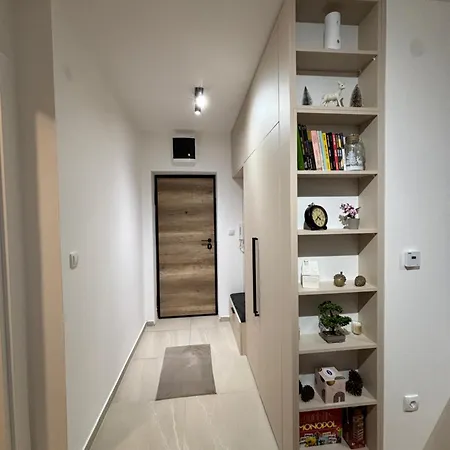 Elur Apartment
